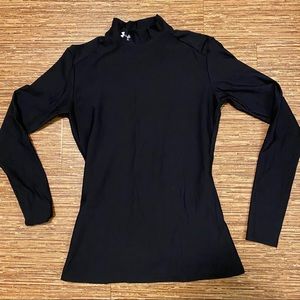 Black long sleeve under armour cold gear shirt